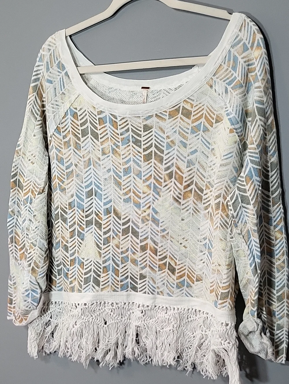 Free People Size L Pale Found My Friend Chevron Knit Fringe Hem Crop 3/4 Sleeve